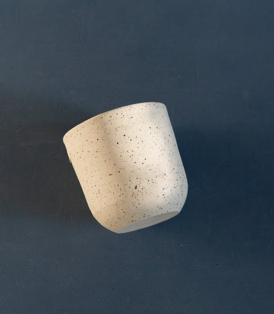 Handgemaakte koffiebeker, lichtbeige, 150 ml